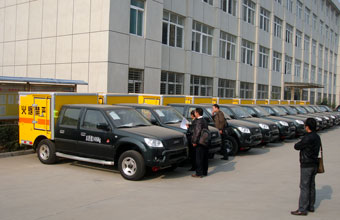 河北張家口礦業(yè)集團(tuán)12臺(tái)江鈴皮卡四驅(qū)爆破器材運(yùn)輸車(chē)，工廠(chǎng)提車(chē)
